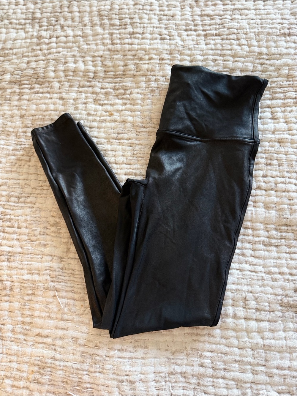 SPANX Shiny Leggings